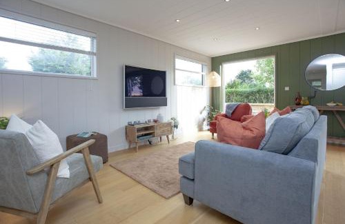 Cheddar Chalet De Ski | The Willows, Strawberryfield Park