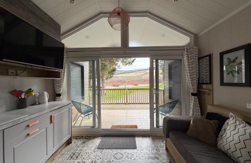 Aberlour Station Balnéaire | The Willy Gunn Pod - Beautiful, luxury pod