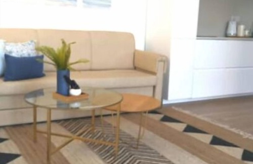 Ashkelon Appartement | “The Wind of the Waves” - a luxury seaside vacation, The building has a year-round indoor pool, gym, sauna and jacuzzi (in winter). The beach is 1 minute walk away, and the marina recreation complex is also next to the apartment.