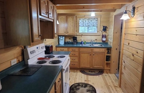 Weyerhaeuser Cabine | The Winding Cabin - down the road from Christie Mountain and more!