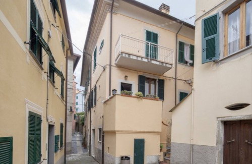 Cadimare Maison | The window on the sea