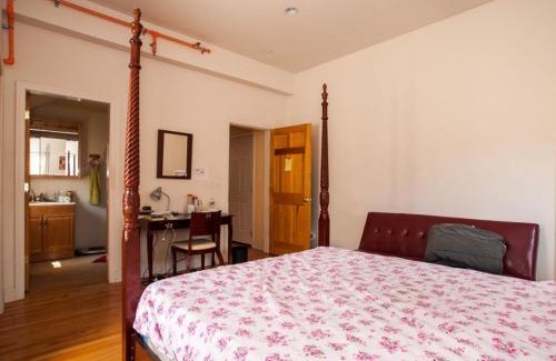 The Port Maison | The Windsor Inn Guest House