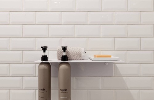 Windsor Appartement | The Windsor Stables renovated Studio Near Chapel st With Parking and Garden