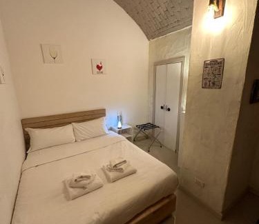 Abbadesse Appartement | The Wine Cave in Milan, huge 110sqm apartment, Milano, Central Station - La Cantinetta di Milano, Stazione Centrale