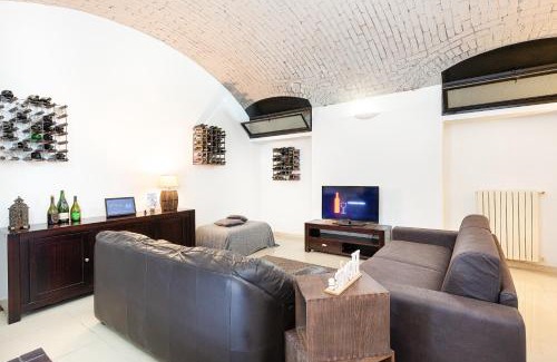 Abbadesse Appartement | The Wine Cave in Milan, huge 110sqm apartment, Milano, Central Station - La Cantinetta di Milano, Stazione Centrale