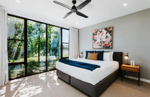 Bombira Maison | The Wine Manor - Lavish Poolside Living