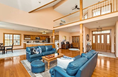 Nellysford Maison | The Wintergreen Treehouse