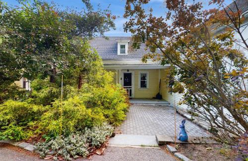 Wolfeboro Maison | The Wolfeboro House