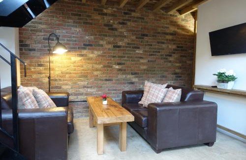 Lothersdale Maison | The Workshop, in 18th century Lothersdale Mill, BD20 8EN