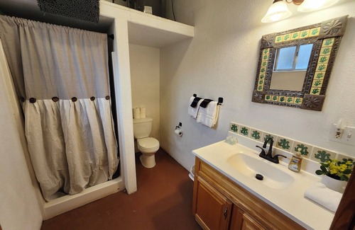 Oracle Station Balnéaire | The Wrangler @C.O.D. Ranch! Perfect romantic spot for 2 w/ views & hiking trails