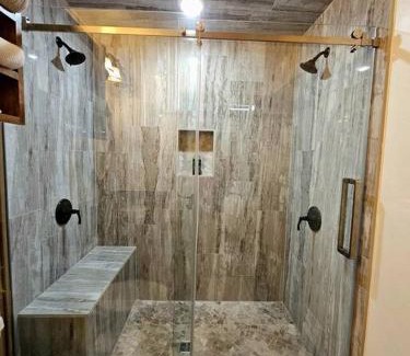 Guthrie Maison | The Wren's Nest Lake Cottage