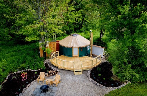 Deerfield Cabine | The Yurt at Echo Hill Farm