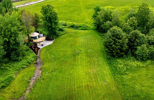 Deerfield Cabine | The Yurt at Echo Hill Farm
