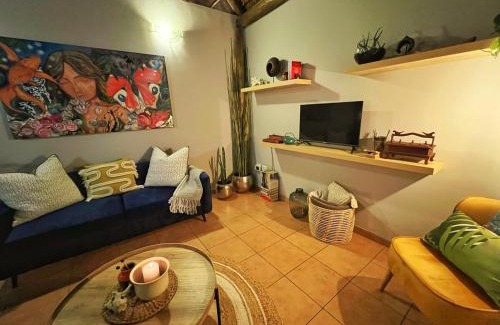 Greater Johannesburg Metropolitan Area Chalet De Ski | The Zen-Den - Subtle Charm & Luxury in Bryanston