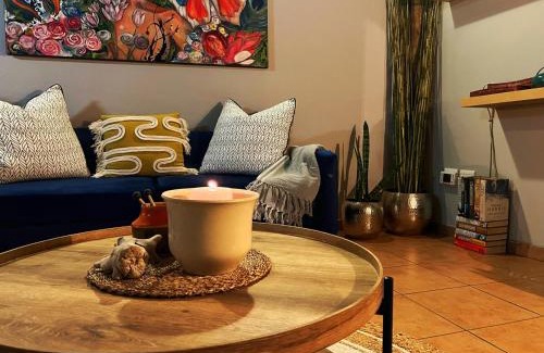Greater Johannesburg Metropolitan Area Chalet De Ski | The Zen-Den - Subtle Charm & Luxury in Bryanston
