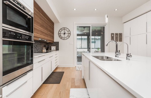 South Lethbridge Maison | Theatre - Fire Table - High End Executive Home