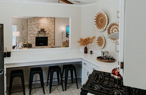 San Antonio Maison | TheKindred-Chic4BR Pool+PoolTable+Foosball+Arcade!