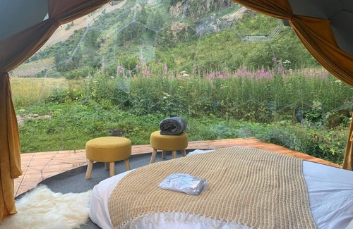 Salvan Cabine | Thelynx.ch : Cosy dome in the alps