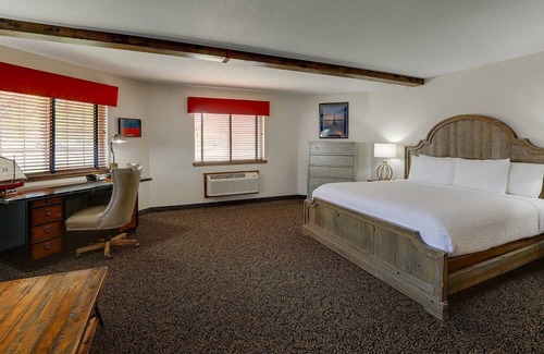 Peoria Hôtel | Theme Suite with Fireplace & Dry Bar! Stoney Creek Peoria, Pool