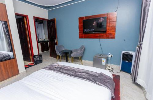 Soroti Appartement | Then Den Soroti White & Gray