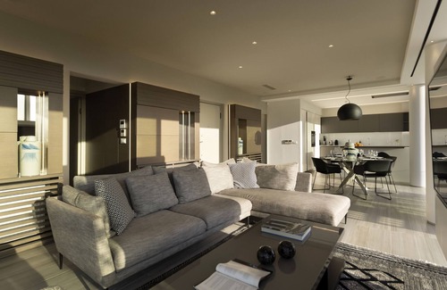 Kinosargous Appartement | Über Lux 2 BR New Penthouse with Acropolis View