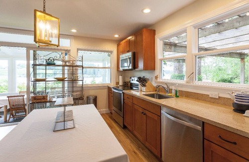 Gig Harbor Maison | Bord de l'eau thérapeutique - plage et quai, 3BD, sans frais de nettoyage