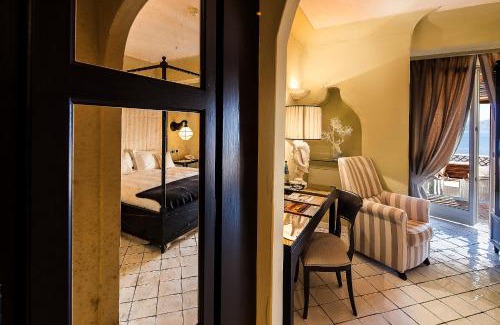 Vulcanello Hôtel | Therasia Resort Sea and SPA - The Leading Hotels of the World