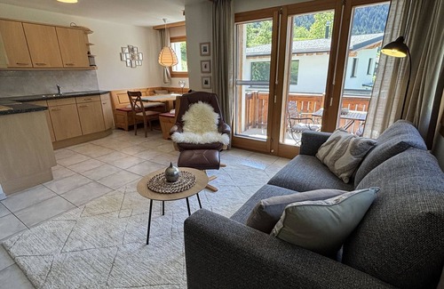Reckingen Appartement | Thermik 3 1. OG Süd by Interhome