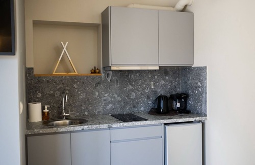 Kato Diminio Maison | Theros Suites