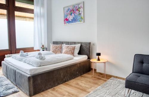 Amberg Appartement | TheStationNest