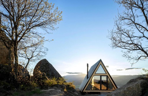 Belmonte Chalet De Ski | TheVagar - Glamping Mountain Shelters