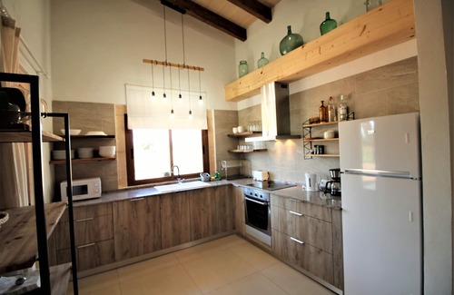 Son Antem Maison | Ce sont Pieres Nou. finca rustique moderne avec terrain de volley et piscine de 15m