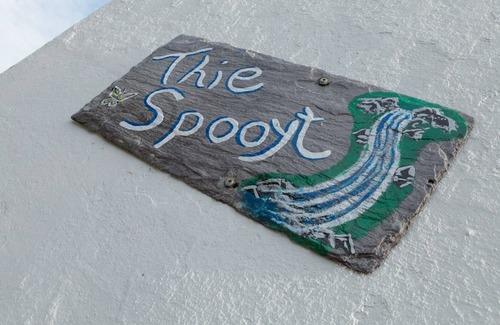 Maughold Maison | Thie Spooyt is a large family holiday home enjoying magnificent views across the north of the Isle o
