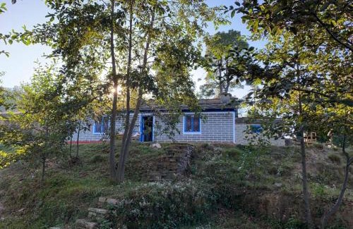 Almora Cabine | Thikalna Himalayan Retreat