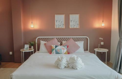Karon Maison | Thira House