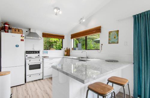 Havelock Maison | Thirsty Weta Belvue - Havelock Holiday Home
