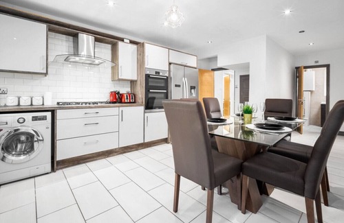 Hall Green Maison | This 3-bedroom luxury property is located within the county of West Midlands