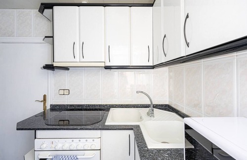 Cornella de Llobregat Appartement | This apartment is a 2 bedroom(s), 1 bathrooms, located in Cornellà de Llobregat, Catalunya.