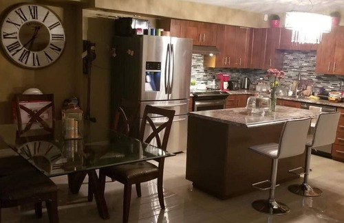 London Appartement | This apartment is a 3 bedroom(s), 1 bathrooms, located in London, ON.