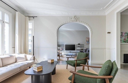 Nisantasi Appartement | This apartment is a 3 bedroom(s), 3.5 bathrooms, located in Şişli, İstanbul.