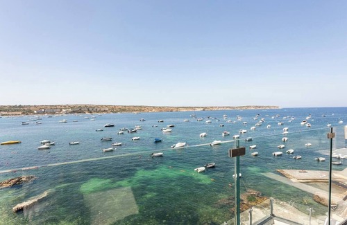 Madliena Appartement | This apartment is a 2 bedroom(s), 1 bathrooms, located in Il-Mellieħa, null.