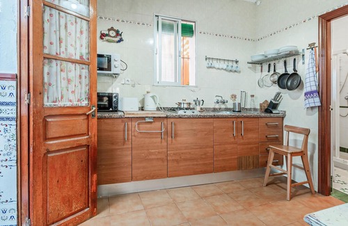 El Pedroso Maison | This attractive vacation home is the ideal place for a nice and relaxing vacation.