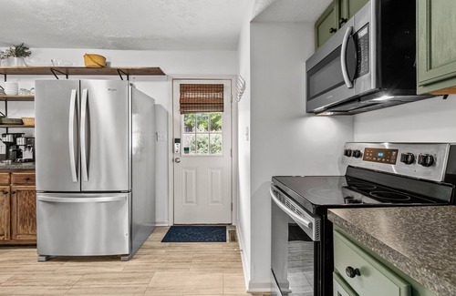 Terry Sanford Maison | This beautiful home is in the historic Haymount district of Fayetteville.
