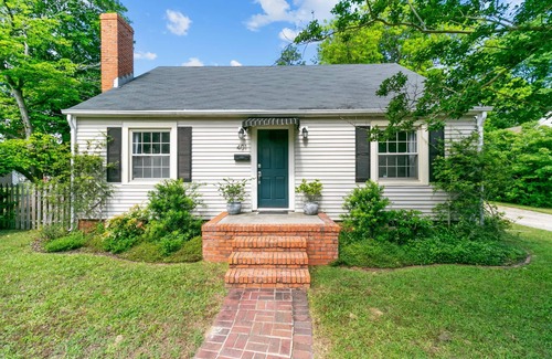 Terry Sanford Maison | This beautiful home is in the historic Haymount district of Fayetteville.