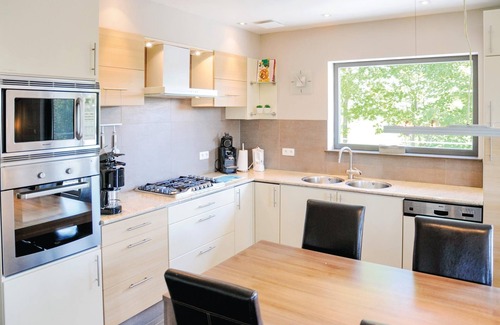 Noiseux Maison | 5 chambres hébergement à Somme-Leuze