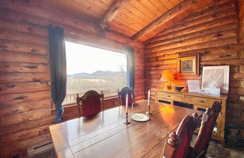 Paw Paw Cabine | Flying E-Privacy with River Views