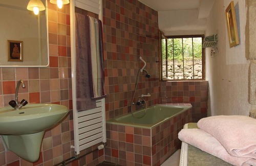 Manas Maison | 3 chambres hébergement à Manas