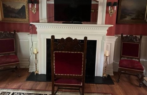 Huntington Station Maison | This house is a 3 bedroom(s), 2 bathrooms, located in Huntington Station, NY.