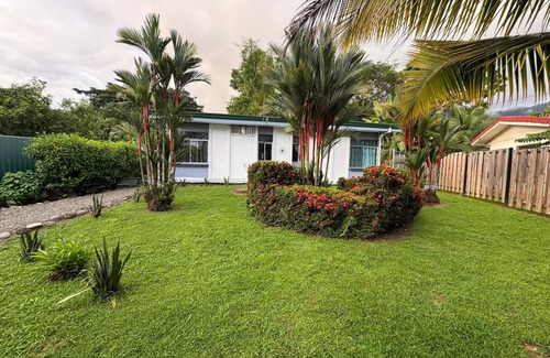 Ojochal Maison | This house is a 2 bedroom(s), 2 bathrooms, located in Ojochal, Provincia de Puntarenas.