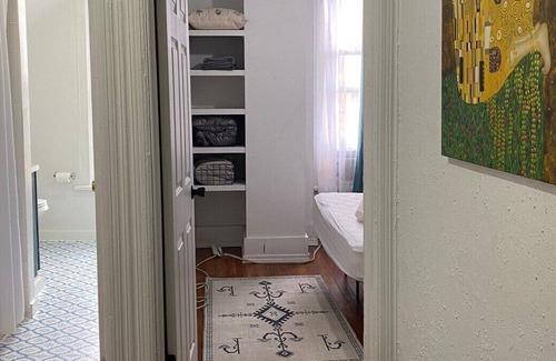 Whittier Maison | This house is a 2 bedroom(s), 2 bathrooms, located in Denver, CO.